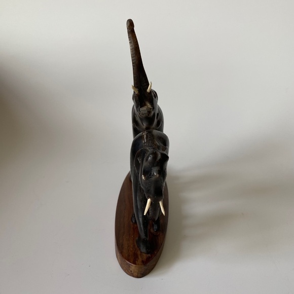 Hand Carved Water Buffalo Horn Elephant Sculpture Figurine - Picture 8 of 10